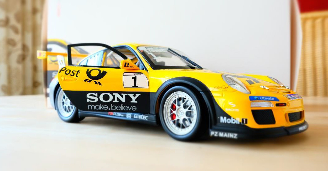 Porsche Modell groß   Porsche Modell groß