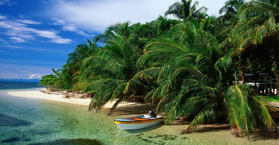  Premium Economy Panama 