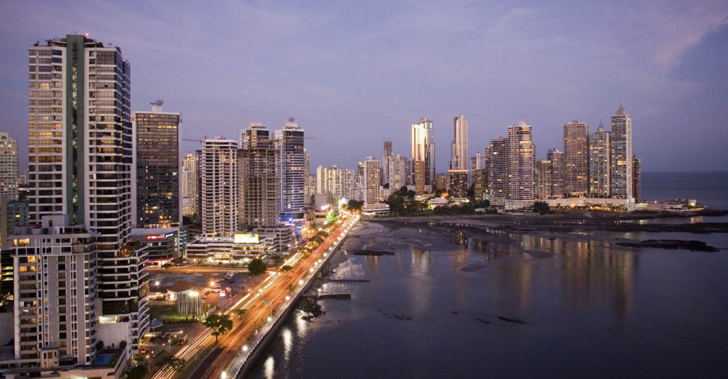  Premium Economy Panama 