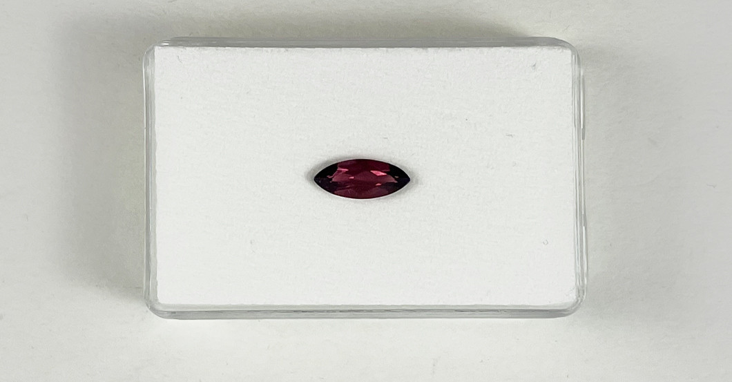 Pyrop Granat Navette   Pyrop Granat Navette