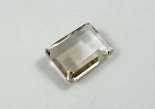  Rauchquarz hell Oktagon 