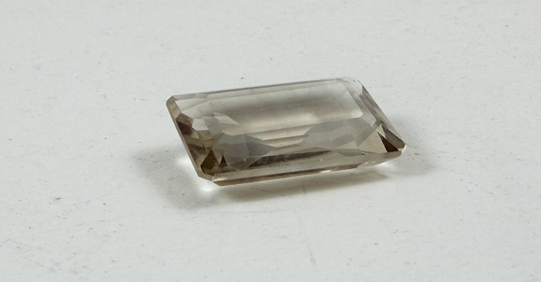  Rauchquarz hell Oktagon 