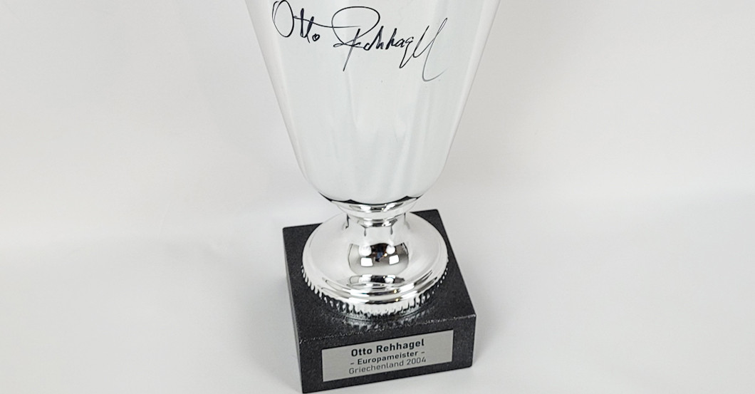 Rehhagel Pokal & Jacke   Rehhagel Pokal & Jacke