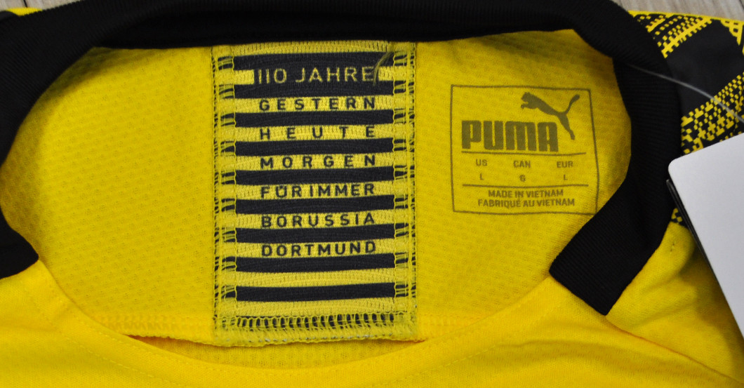 Reus teamsigniert   Reus teamsigniert