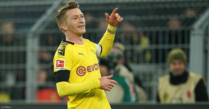 Reus teamsigniert   Reus teamsigniert
