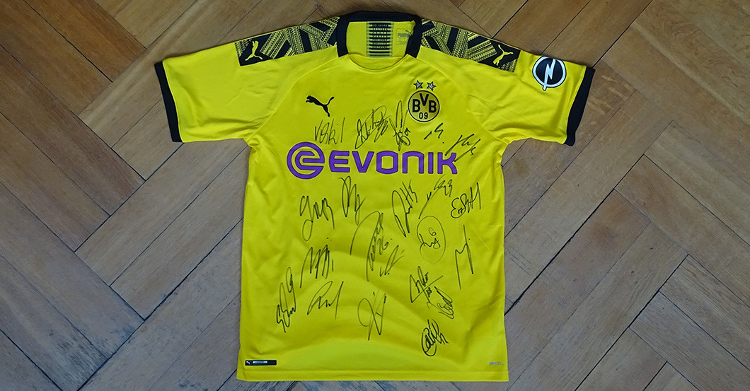  Reus Trikot teamsigniert 