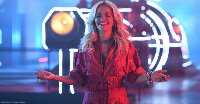 Rita Ora live   Rita Ora live