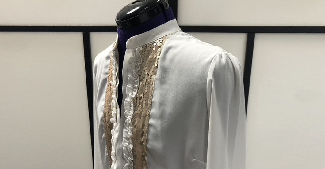 Rüschenbluse Show 1   Rüschenbluse Show 1