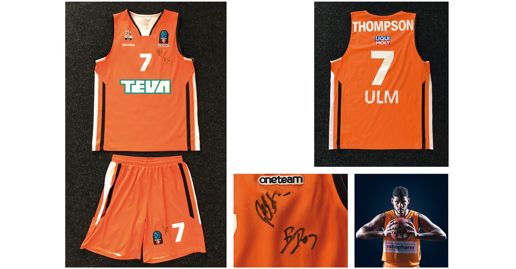  Ryan Thompson Outfit 