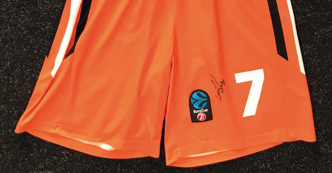  Ryan Thompson Outfit 