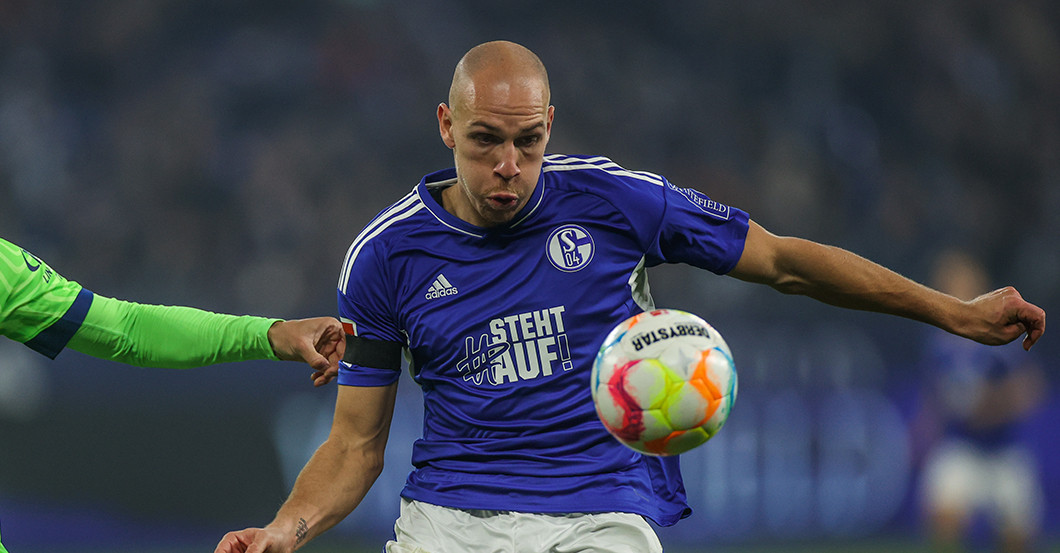 S04 stehtauf Frey   S04 stehtauf Frey