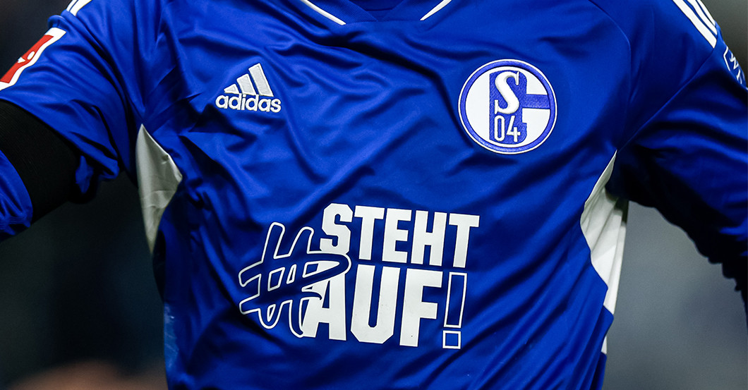 S04 stehtauf Král   S04 stehtauf Král