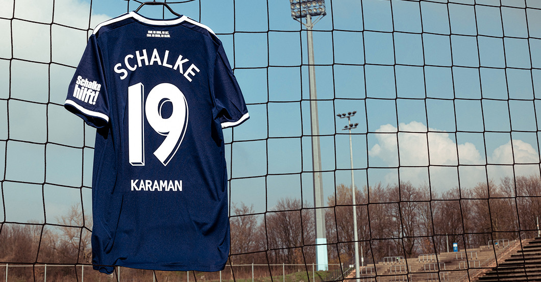 S04-Trikot Karaman   S04-Trikot Karaman