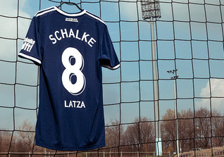  S04-Trikot Latza 