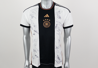  S4K DFB-Trikot signiert 