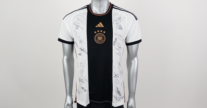 S4K DFB-Trikot signiert   S4K DFB-Trikot signiert
