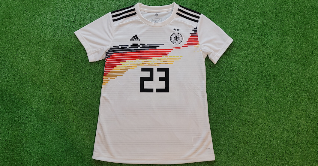S4K Doorsoun DFB-Trikot   S4K Doorsoun DFB-Trikot
