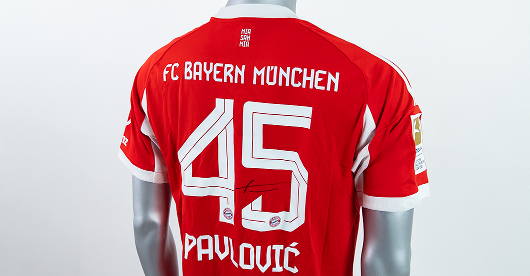  S4K FCB-Trikot Pavlović 