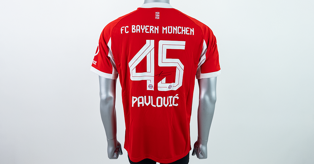  S4K FCB-Trikot Pavlović 