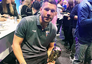  S4K Podolski Weltpokal  