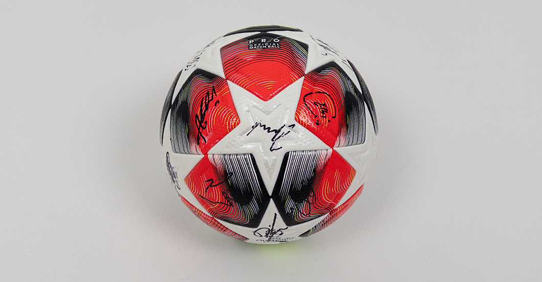 S4K VfB-Paris Ball 1   S4K VfB-Paris Ball 1