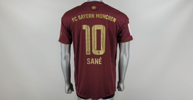 Sanés FCB-Sondertrikot    Sanés FCB-Sondertrikot