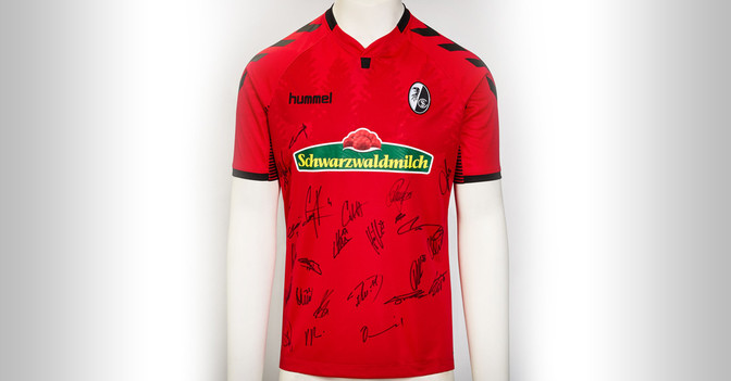  SC Trikot teamsigniert 