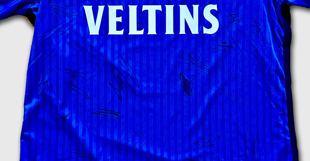 Schalke 04 Trikot Team   Schalke 04 Trikot Team