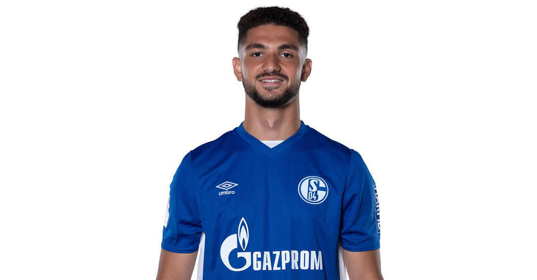  Schalke Calhanoglu  