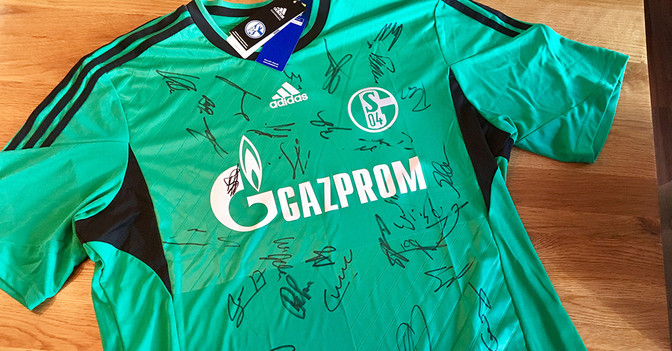 Schalke Trikot signiert   Schalke Trikot signiert