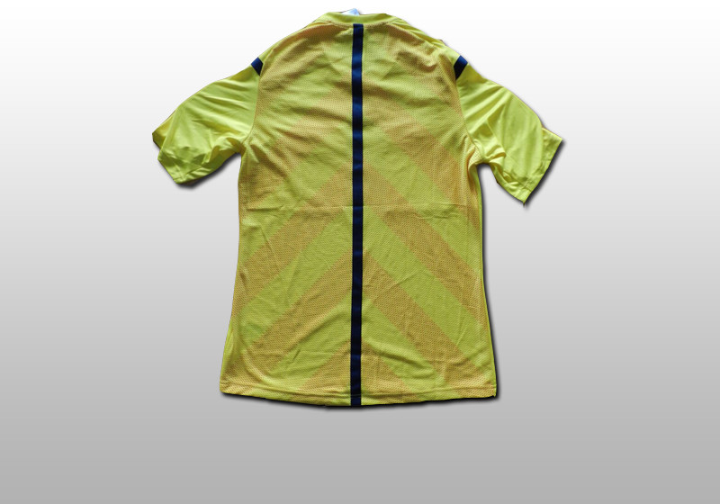 Schiedsrichtertrikot Köln   Schiedsrichtertrikot Köln