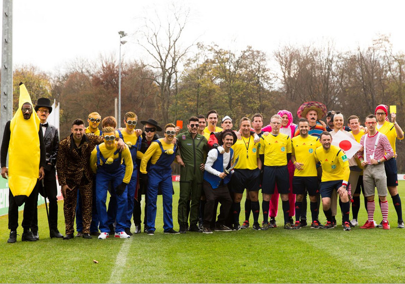 Schiedsrichtertrikot Köln   Schiedsrichtertrikot Köln