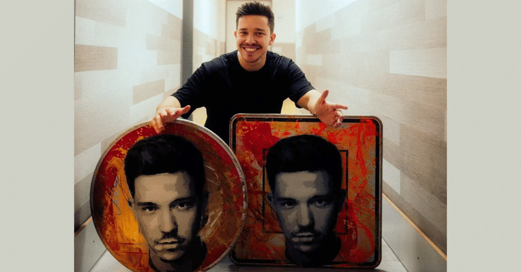 Schild Nico Santos    Schild Nico Santos