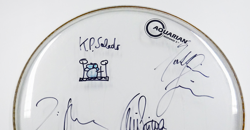  Schlagzeugfell signiert 