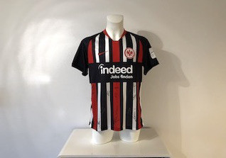 SGE Trikot teamsigniert SGE Trikot teamsigniert