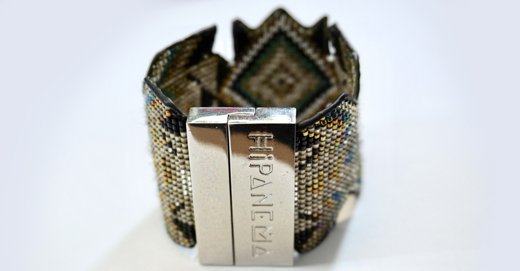 Show 2 Armband   Show 2 Armband