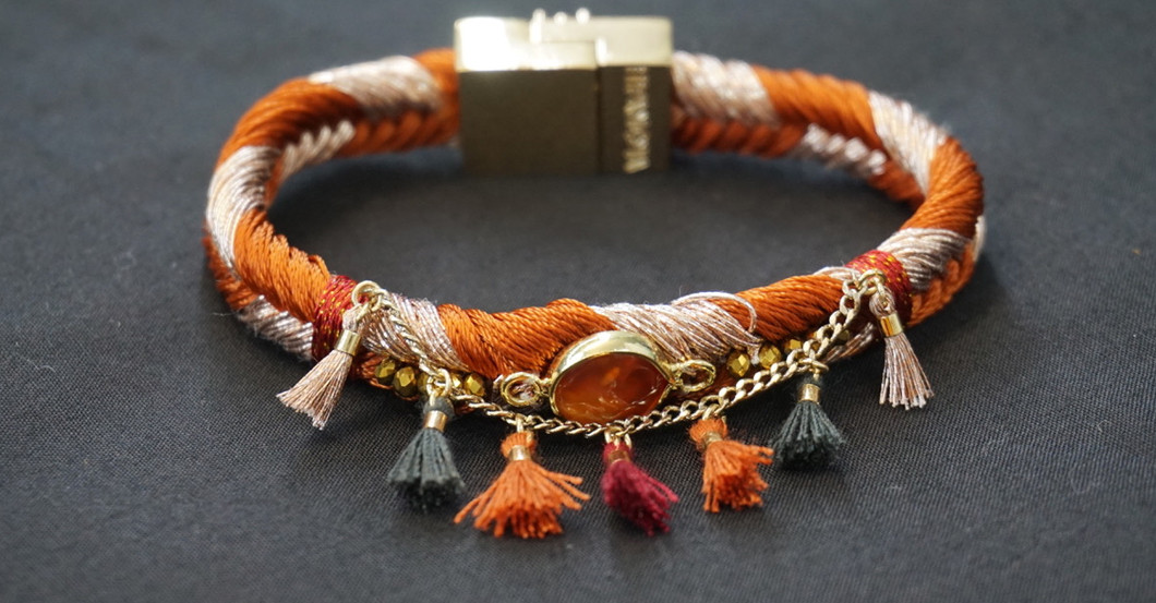 Show 5 Bommelarmband   Show 5 Bommelarmband