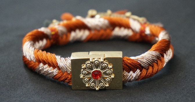 Show 5 Bommelarmband   Show 5 Bommelarmband