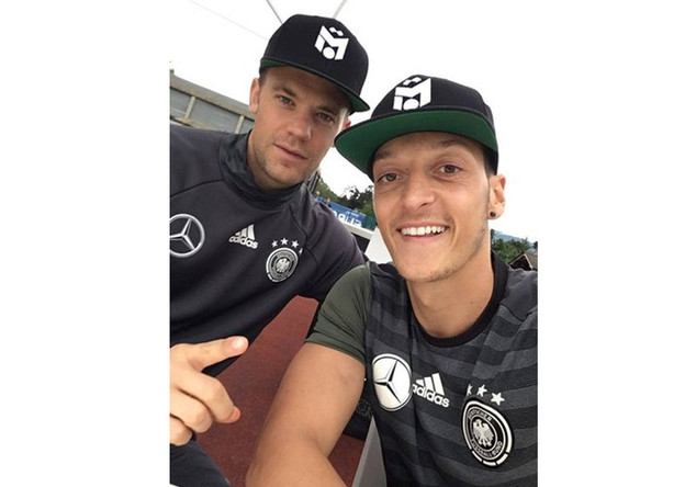 Signierte Cap Neuer   Signierte Cap Neuer