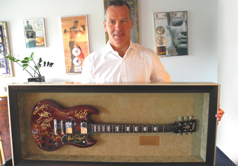  Signierte Gitarre Stars 