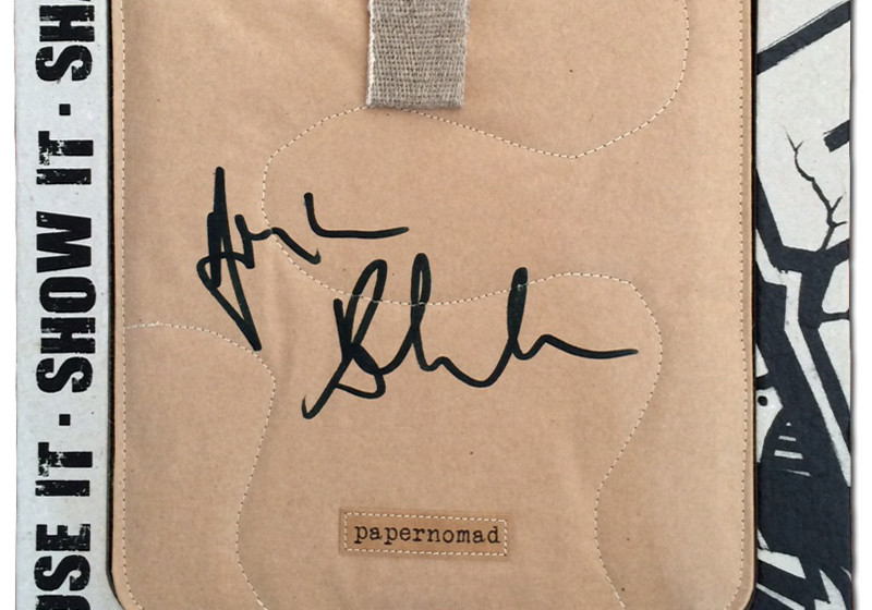 Signierte iPad Hülle   Signierte iPad Hülle