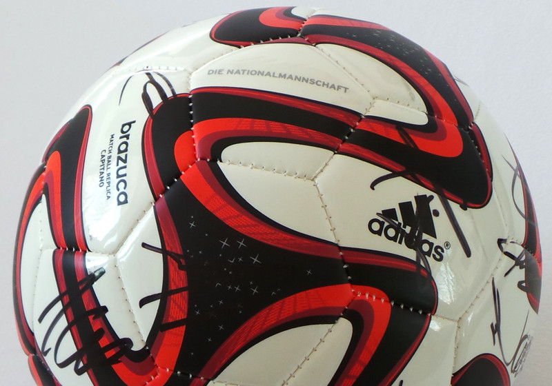  Signierter DFB-Ball 2013 