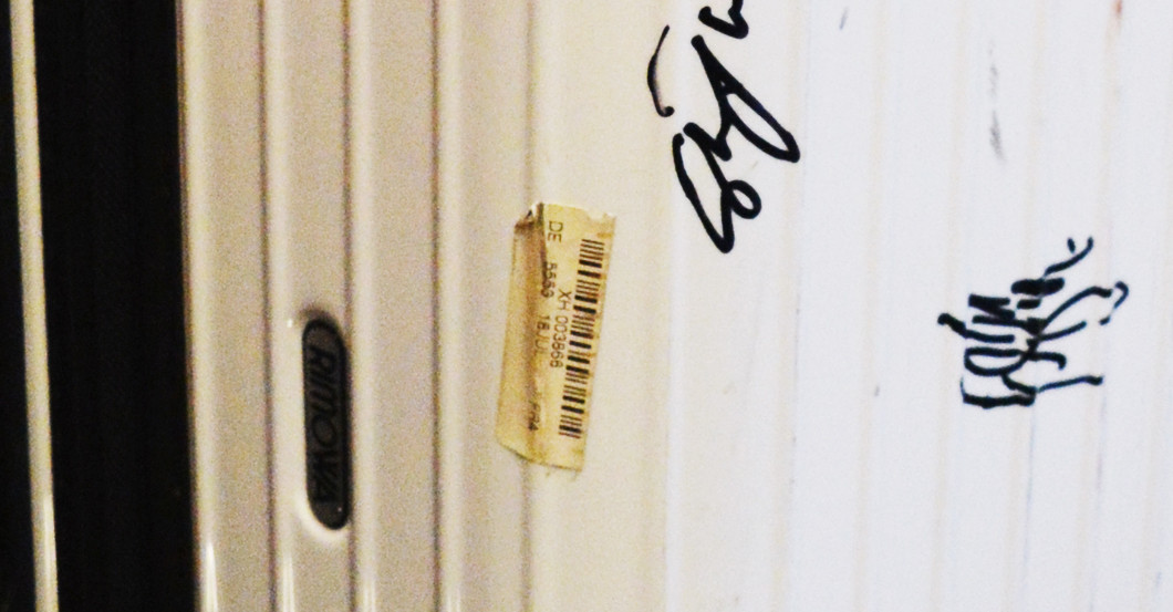 Signierter Koffer Spinner   Signierter Koffer Spinner