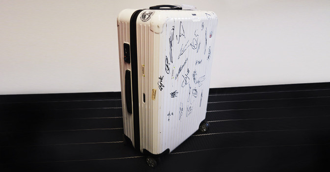 Signierter Koffer Spinner   Signierter Koffer Spinner