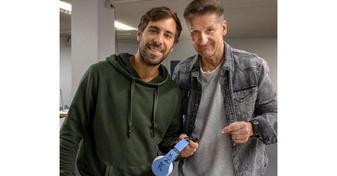 Signierter Kopfhörer   Signierter Kopfhörer