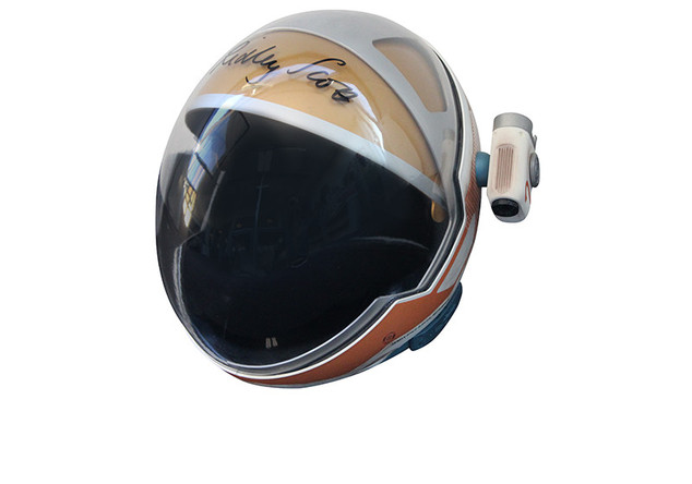  Signierter Marsianer-Helm 