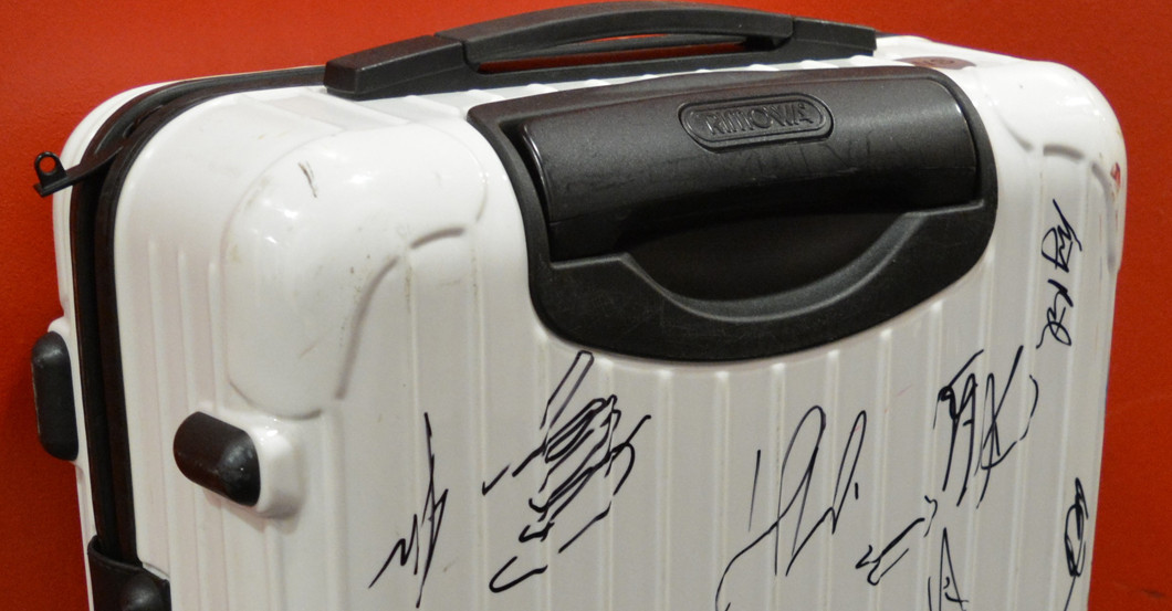 Signierter Rimowa Koffer   Signierter Rimowa Koffer