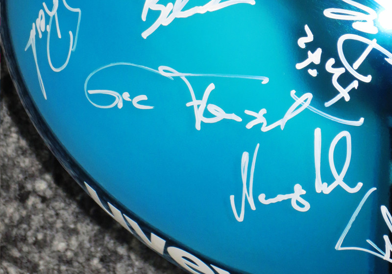  Signierter uvex-Helm 