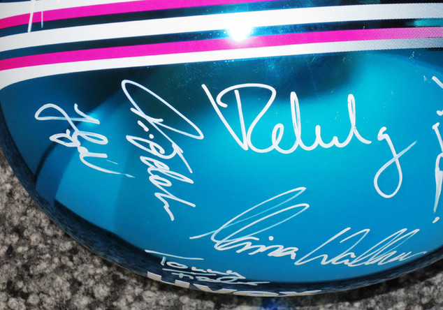 Signierter uvex-Helm   Signierter uvex-Helm