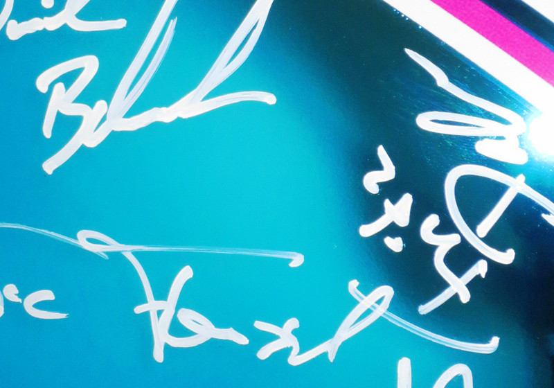  Signierter uvex-Helm 